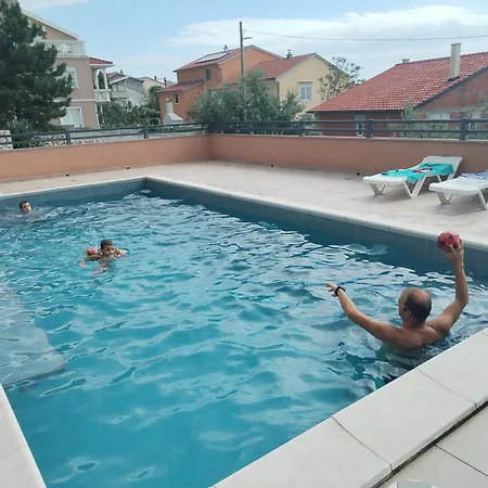 Ro-ma Novi Vinodolski